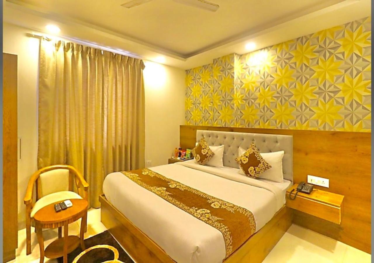 Hotel Galaxy Inn Near Delhi International Airport New Delhi Eksteriør billede